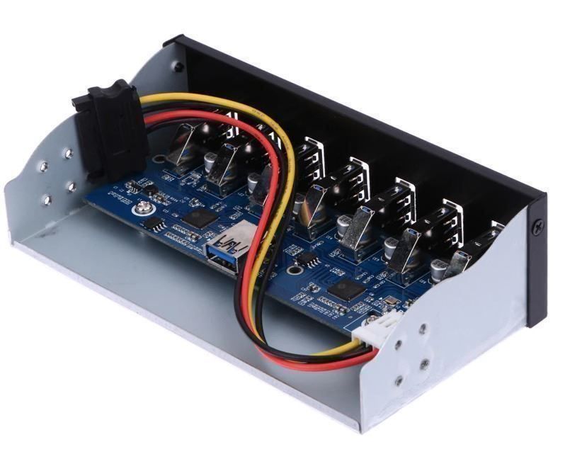 Hub & Switch: USB 3.0 7-Port-Frontplatten-Hub – Nuovo e nell'imballaggio originale da Unterägeri venduto da RmOnline 2