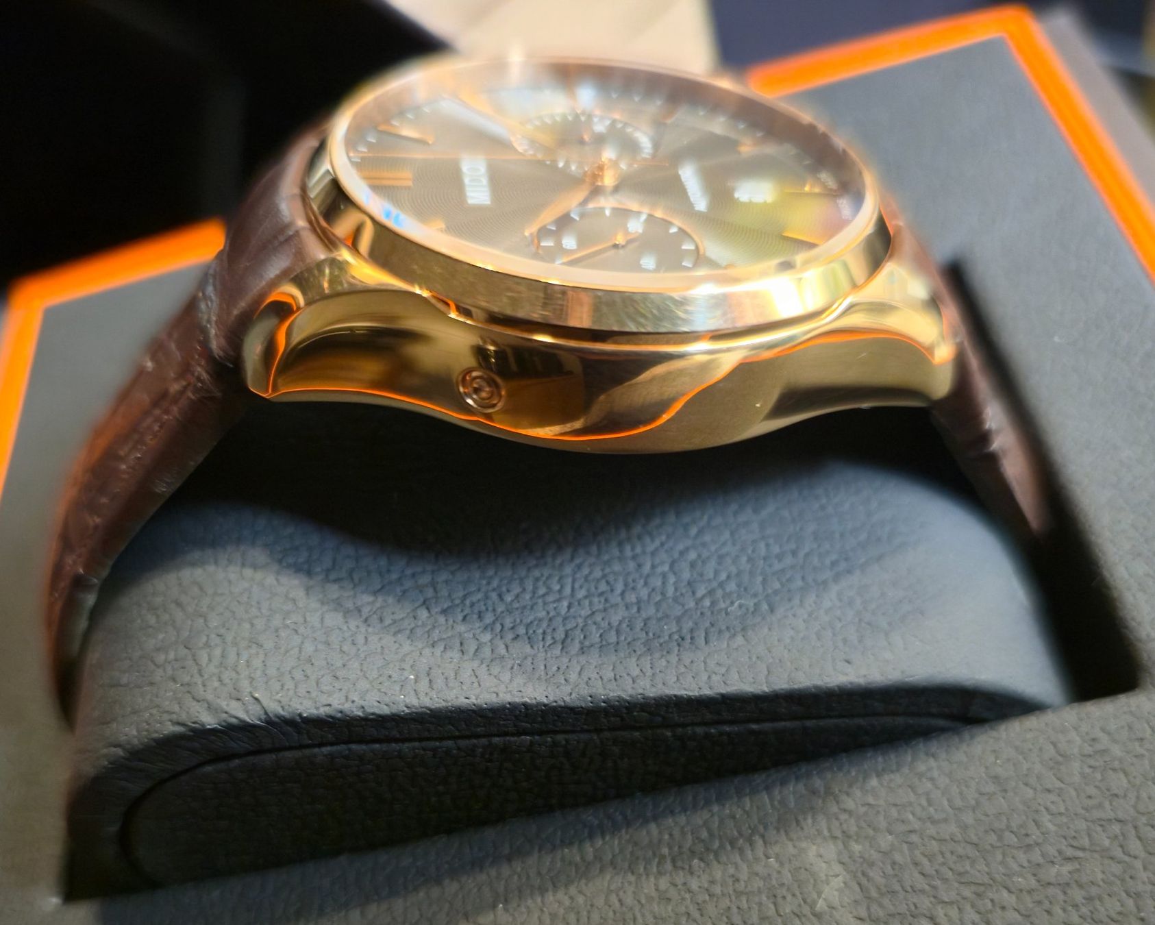 Mido Orologi: Mido Belluna II chronoragphe – Usato da La Tour-de-Peilz venduto da samygold 3