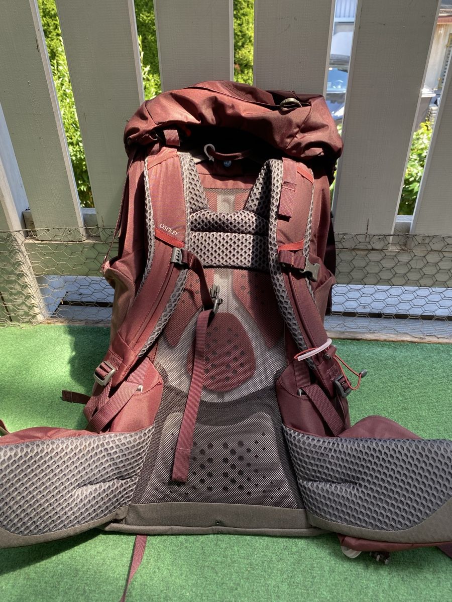 Osprey Sacs à dos: Osprey Backpack – D'occasion à Elgg par chi_gb5g 1
