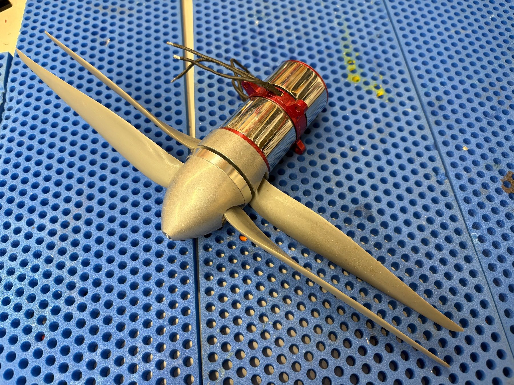 Modellismo RC: RC Flugzeug Coax- (Contra) Antrieb – Usato da Thunstetten venduto da D_aernscht 2
