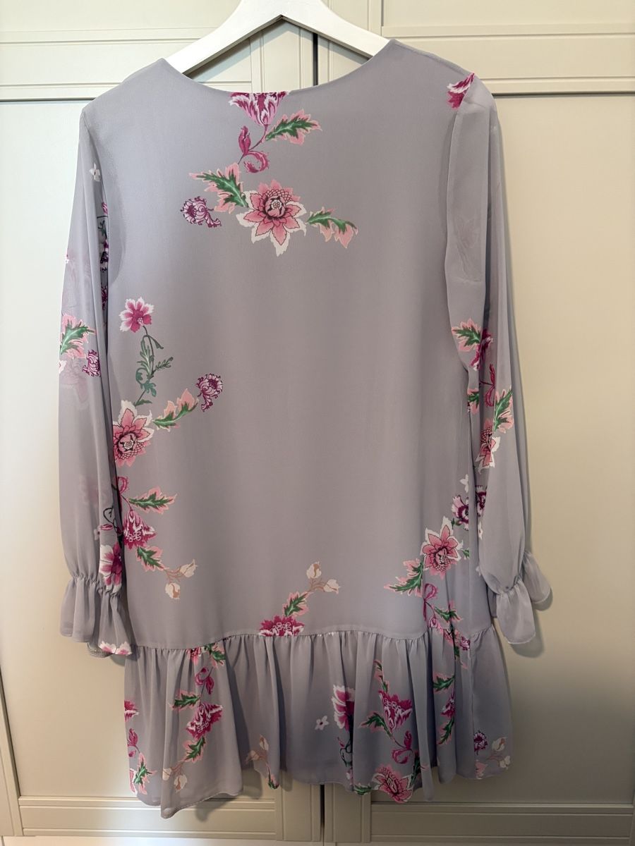 Vestiti: Grey dress with flowers – Usato da Rolle venduto da gos_2xy5 2