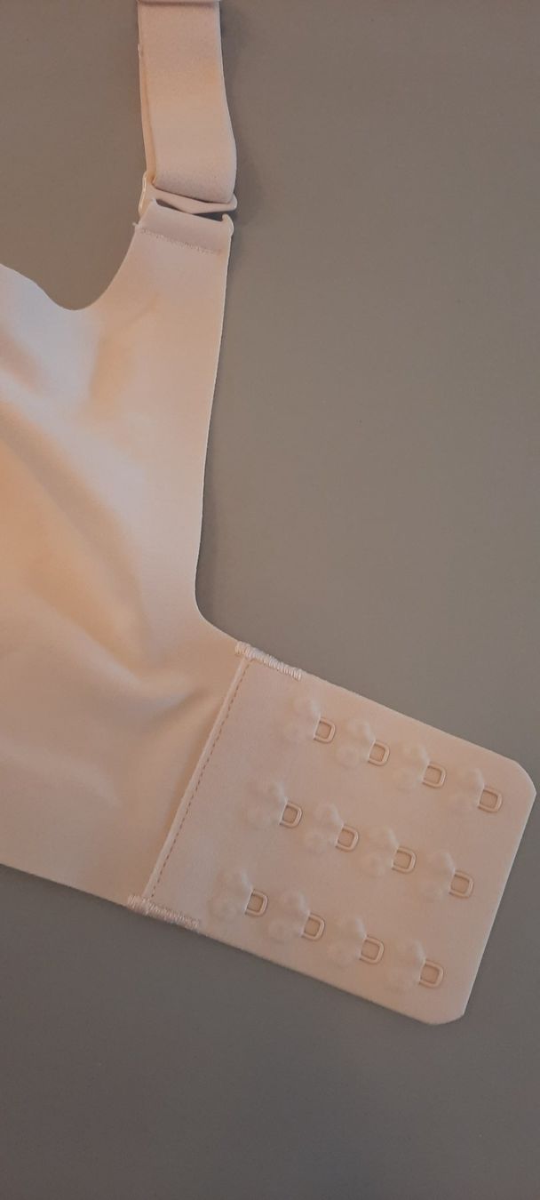Altra biancheria intima: 2 Jelly BHs XXXL – Nuovo e nell'imballaggio originale da Kirchberg SG venduto da renali 3