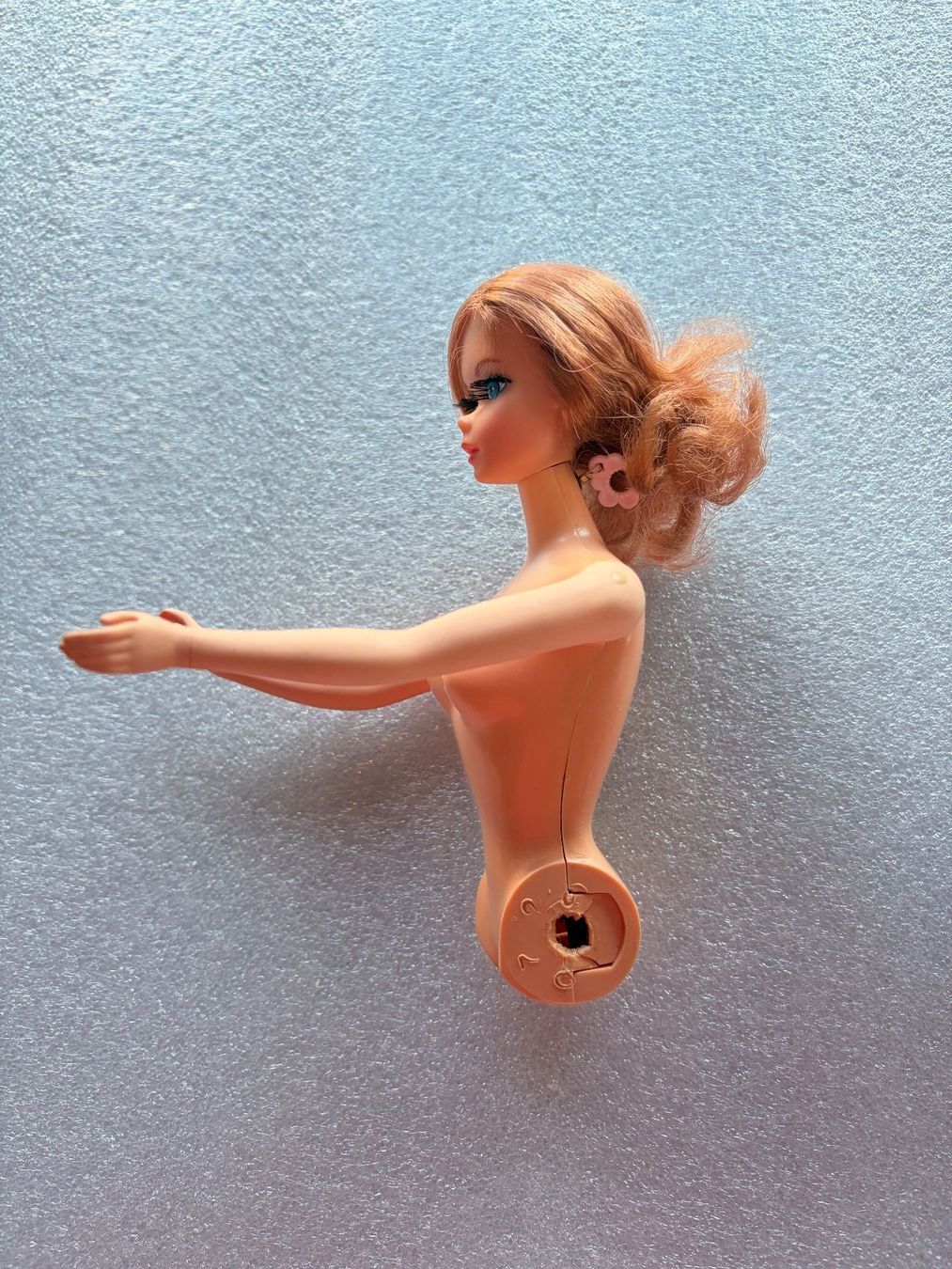 Bambole: Vintage Nape Curl Talking Barbie - mute missing legs – Usato da Bassecourt venduto da keenfind 8