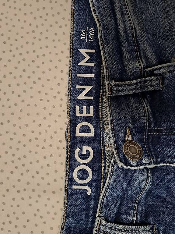 Pantaloni: Vendo jeans elasticizzato 164 – Usato da Bellinzona venduto da chi_sl69