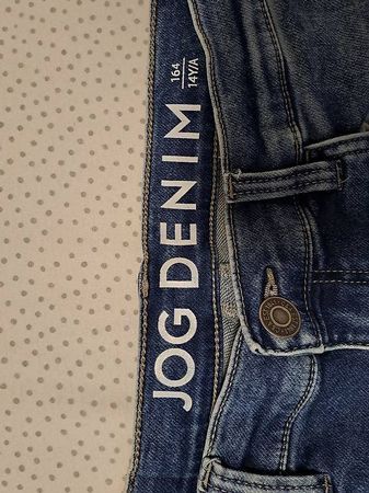 Vendo jeans elasticizzato 164