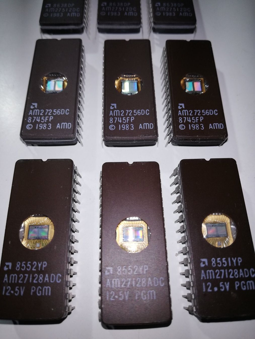 Componenti elettronici: EPROM E-PROM E PROM E_PROM Stückpreis gemäss Dimension Menge – Nuovo (secondo la descrizione) da Niederneunforn venduto da Gusti123 5