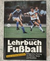Retro Fussball Lehrbuch