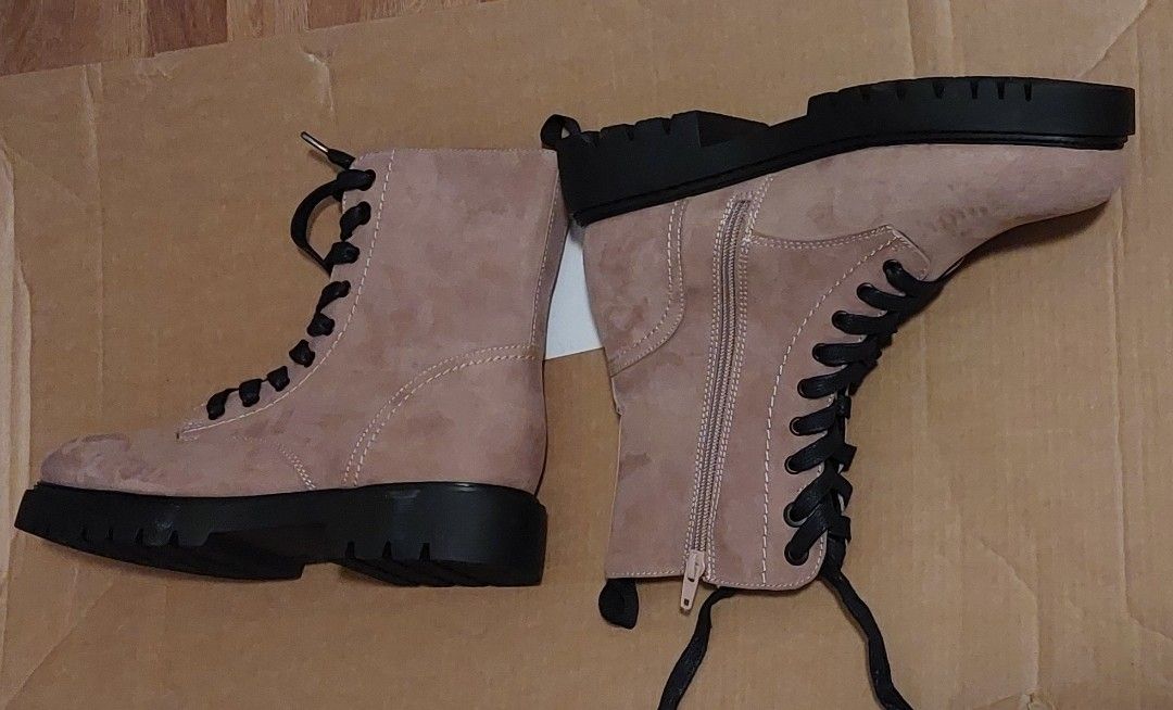 Damenschuhe: Baby rosa Stiefel – Neu (gemäss Beschreibung) aus Wislikofen von Ana.Gomes 2
