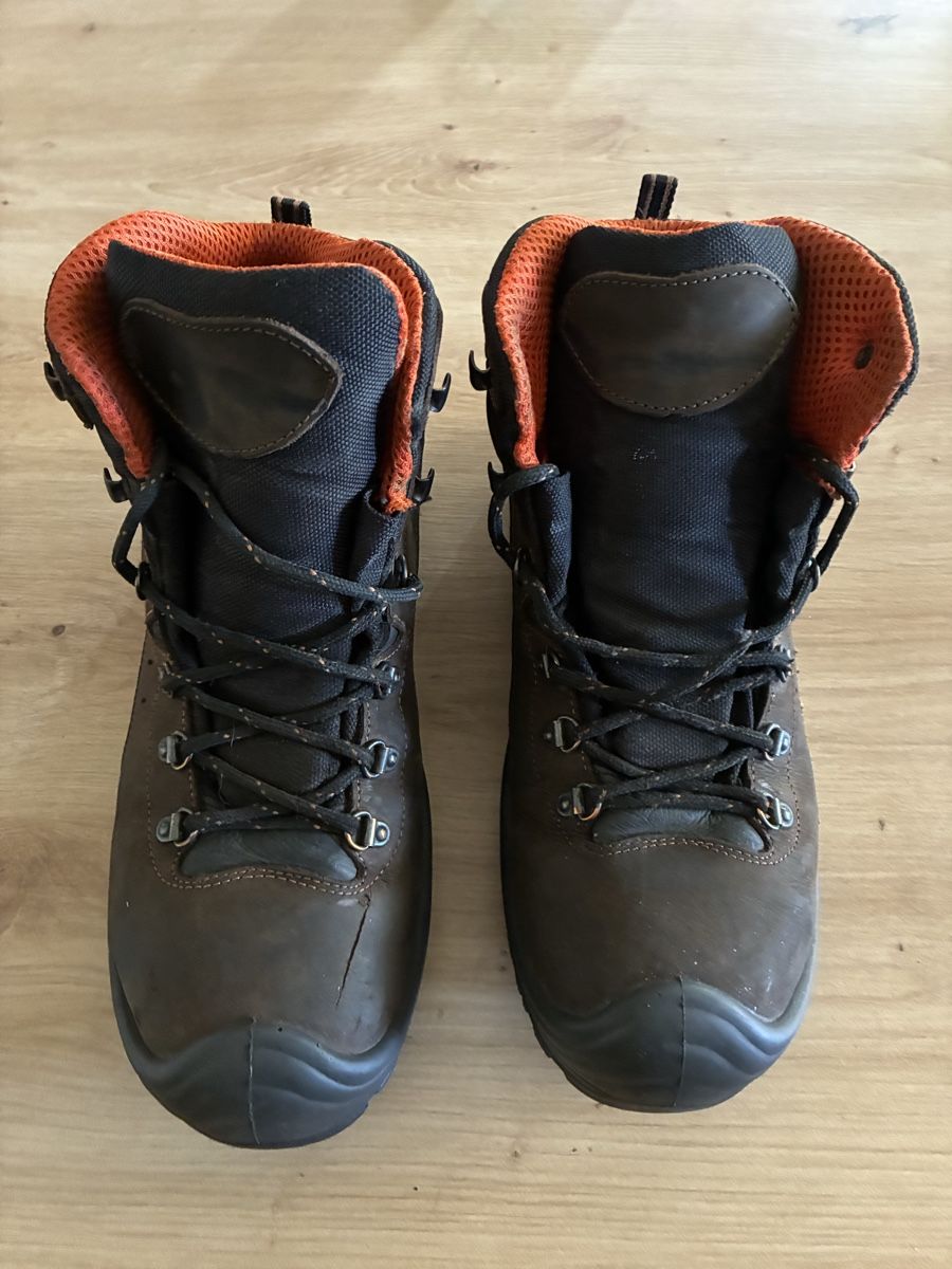 Scarpe da uomo: Chaussure de travaille  – Nuovo (secondo la descrizione) da Berlens venduto da aye_lf66