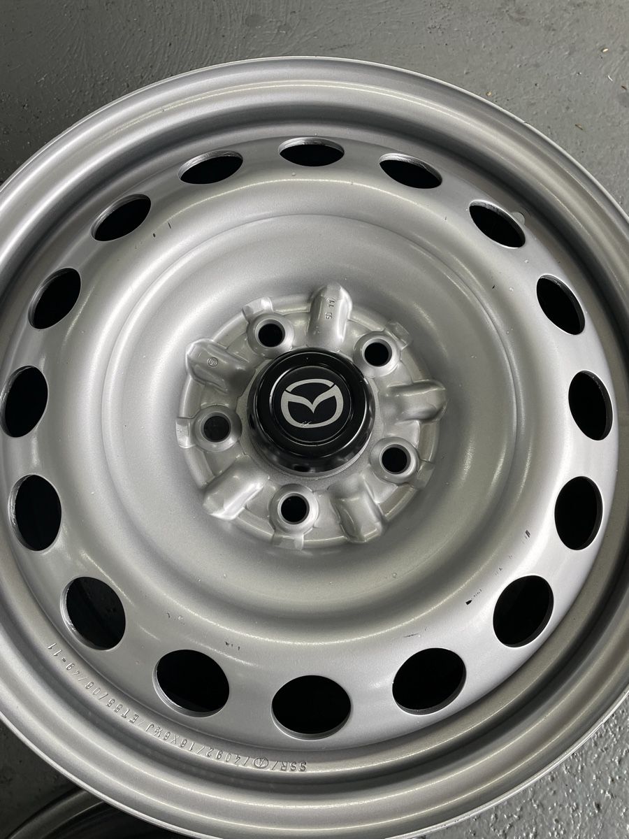 Mazda Cerchioni: Stahlfelgen – Nuovo (secondo la descrizione) da Birrwil venduto da Memme0 1