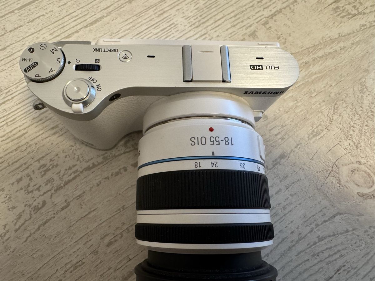 Samsung Fotocamera: Samsung nx300 Digitalkamera – Usato da Zunzgen venduto da milesdavis76 1
