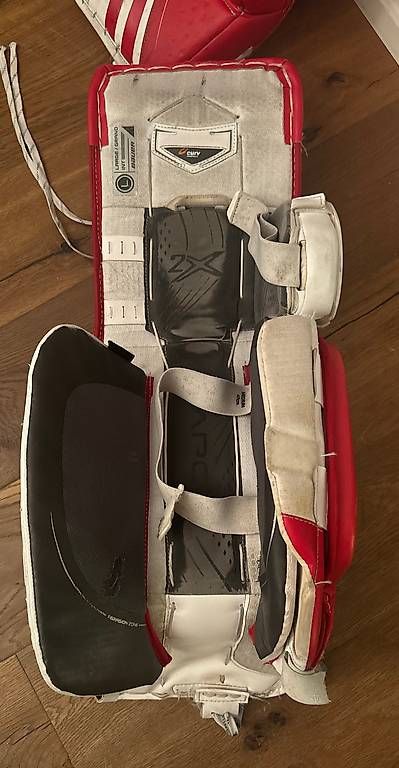 Protezioni & Imbottiture: Bauer Vapor Goalie Beinschoner  – Usato da Heimberg venduto da melsarah 1