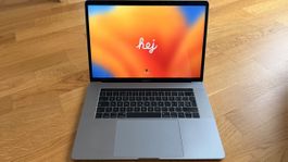 Apple MacBook Pro 15” 2017, i7 3.1GHz, 16GB, 1TB, TouchBar
