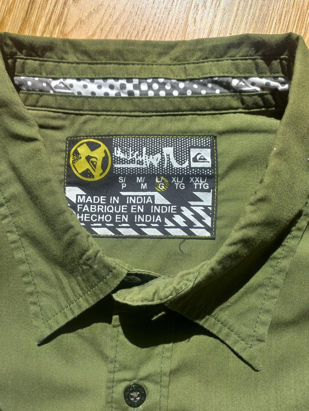Quiksilver Hemden: Chemise Quiksilver – Gebraucht aus La Tour-de-Peilz von Gilbrtogil 1
