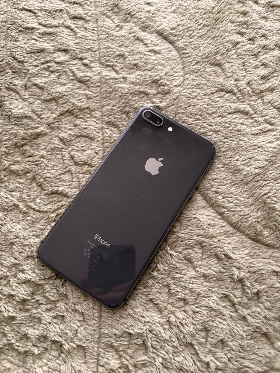Apple Telefoni cellulari / Smartphones: Iphone 8 Plus – Usato da Burgdorf venduto da ata_wk2z