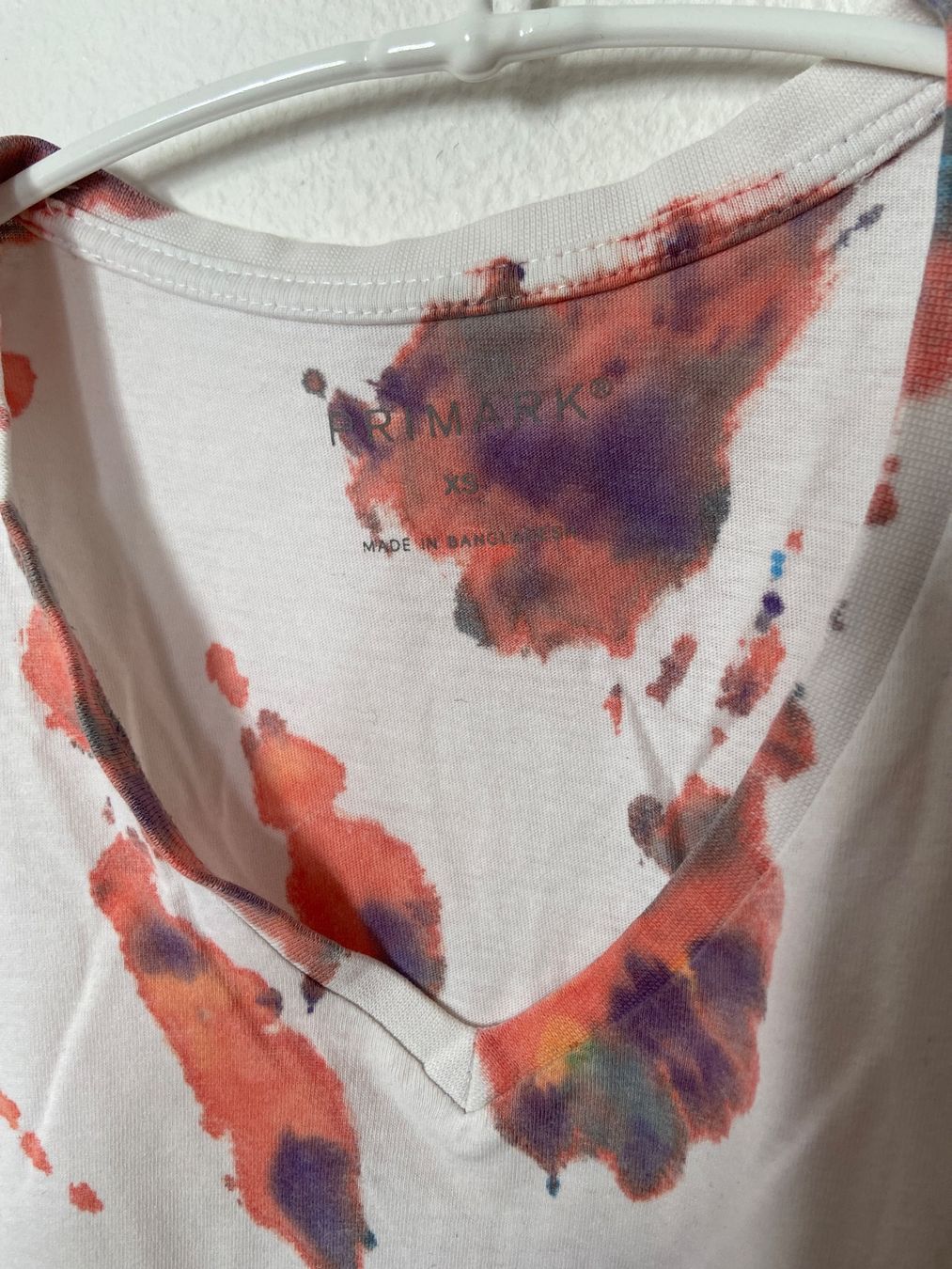T-Shirts: T-shirt en V – Gebraucht aus Cully von FranVey 1