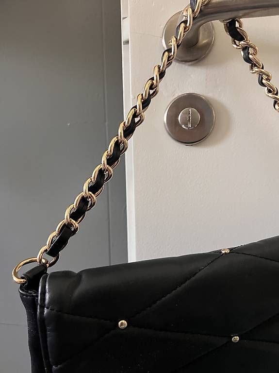 Taschen für Damen: Borsa nera con brillantini oro – Gebraucht aus Tenero von loa_7m8d 3
