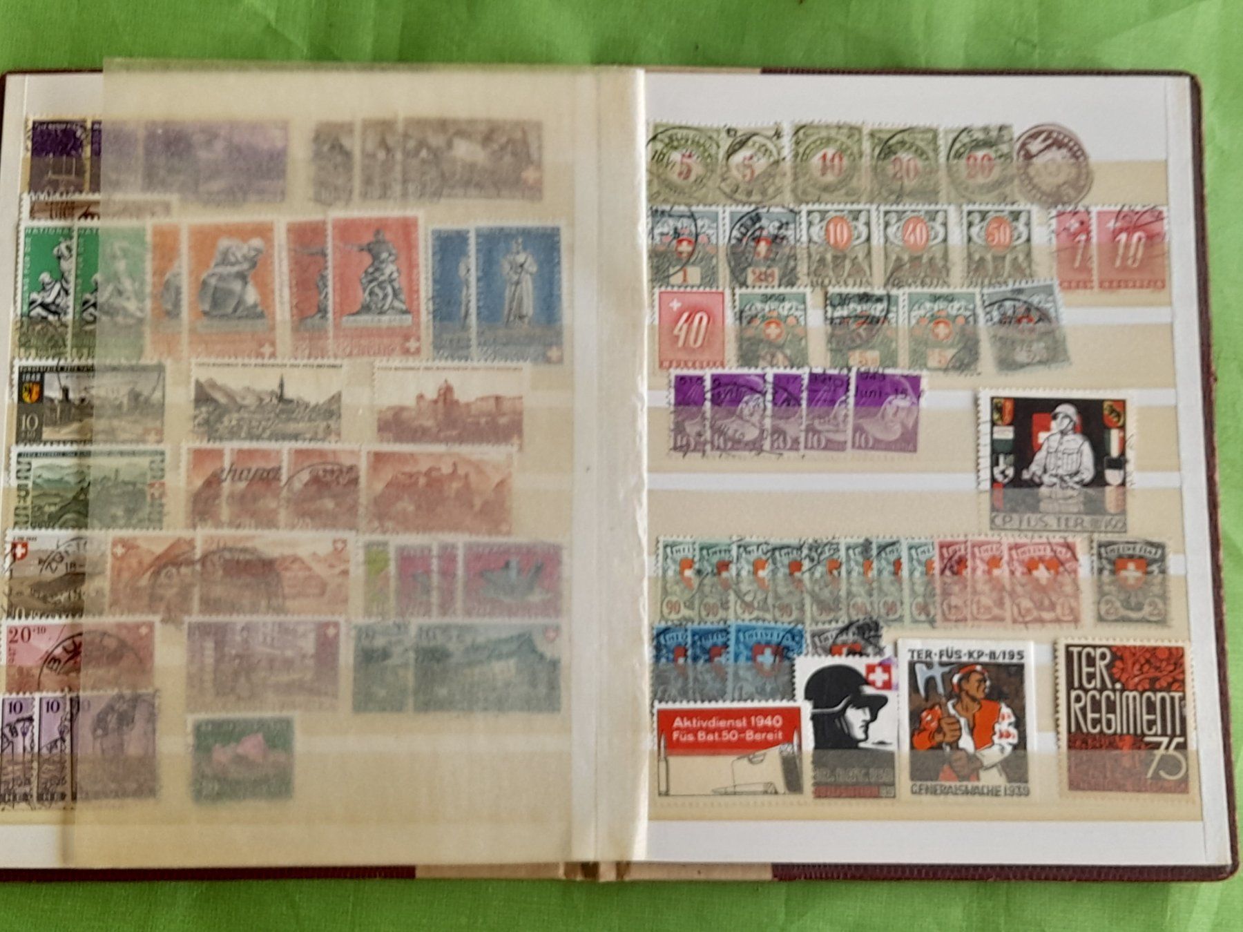 Tutti i francobolli: Album mit diversen Schweizer Marken – Usato da Aeschi b.Spiez venduto da 52_wochen 8