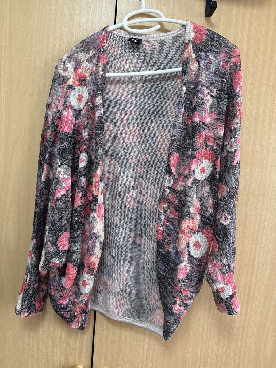 Giacche: Blumencardigan Gr. S/M – Nuovo (secondo la descrizione) da Thun venduto da Vans_98