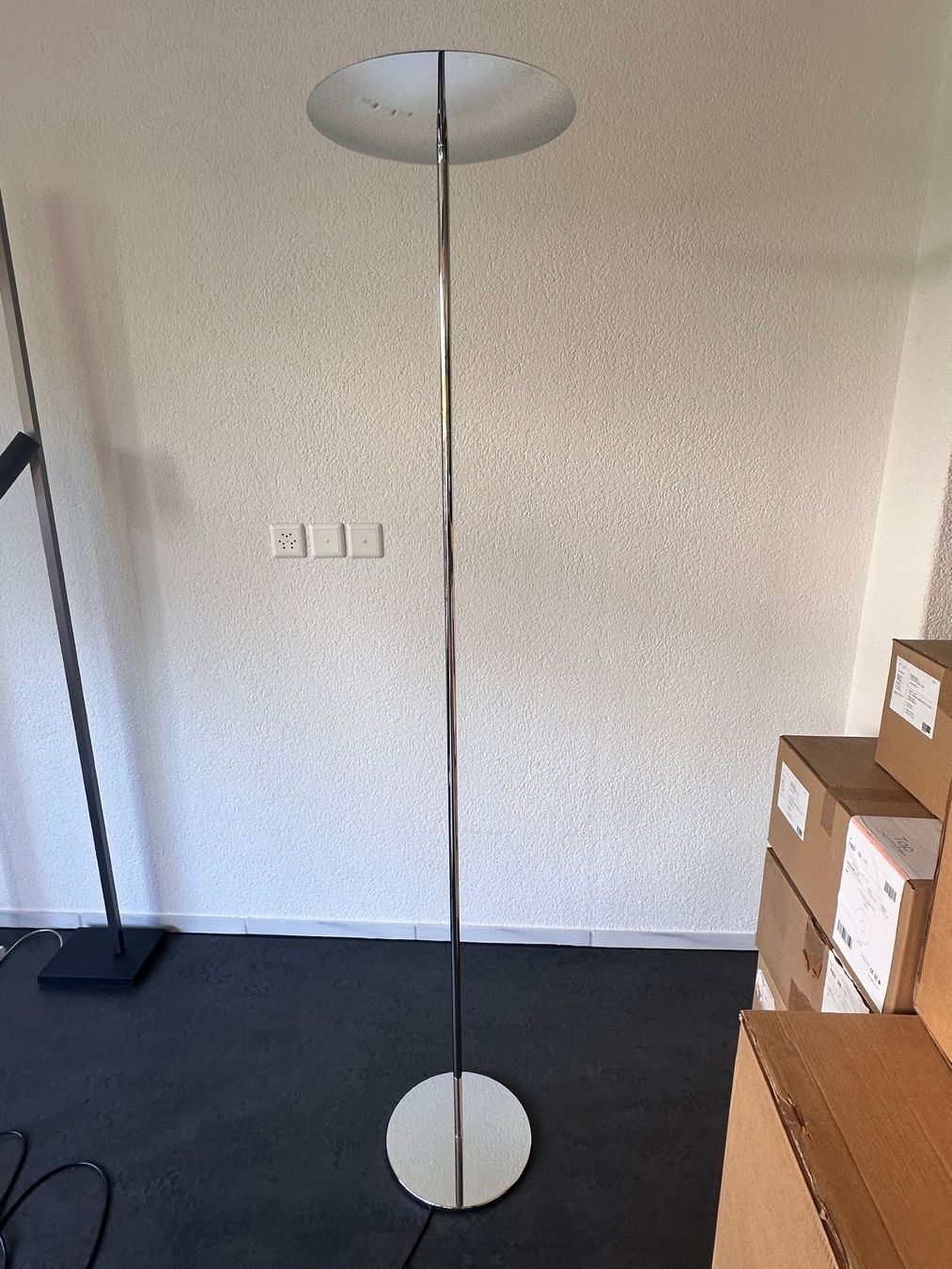 Belux Lampen: LED Stehleuchte Classic von Belux – Neu (gemäss Beschreibung) aus Suhr von leuchtenshop