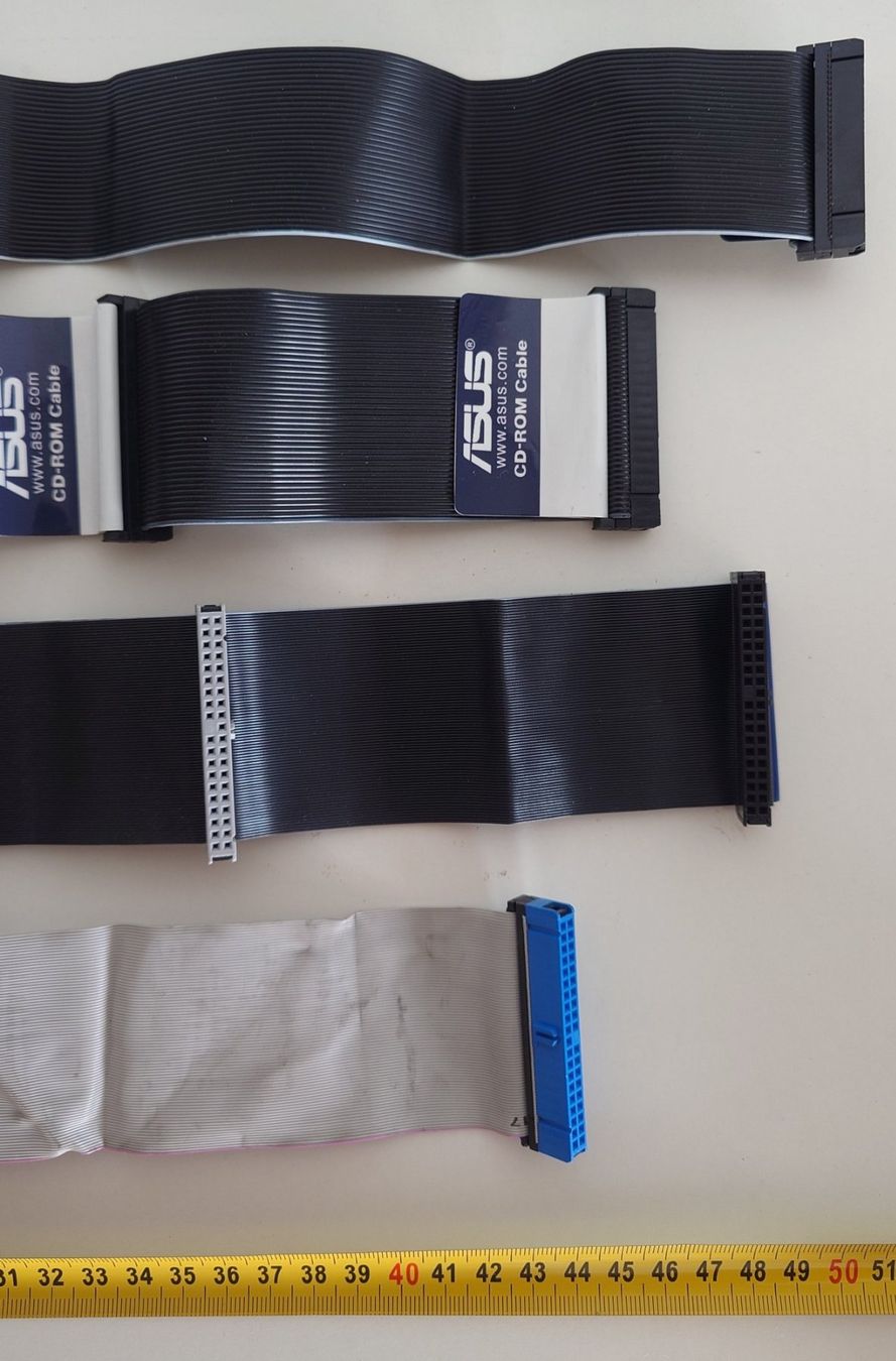 Kabel: Lot mit 4 E-IDE / IDE-Flachbandkabel / Floppy-Kabel /  A – Gebraucht aus Ostermundigen von Chrisascht 1