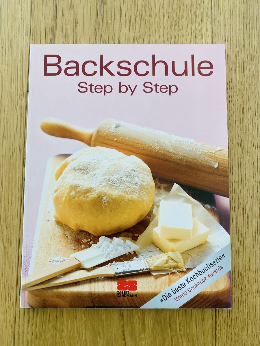 Bücher: Kochbuch Set Kochschule und Backschule Step by Step – Gebraucht aus Hinwil von Cookie_B
