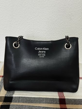 Schwarze Calvin Klein Jeans Tasche, neuwertig