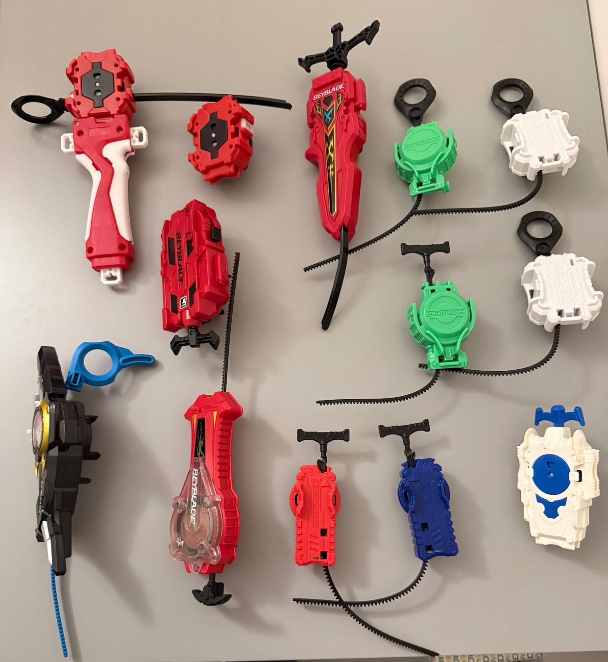 Spielzeuge: Set de toupies Beyblade – Gebraucht aus Puplinge von dav_mjl9 2