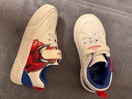 Baskets Spiderman taille 24