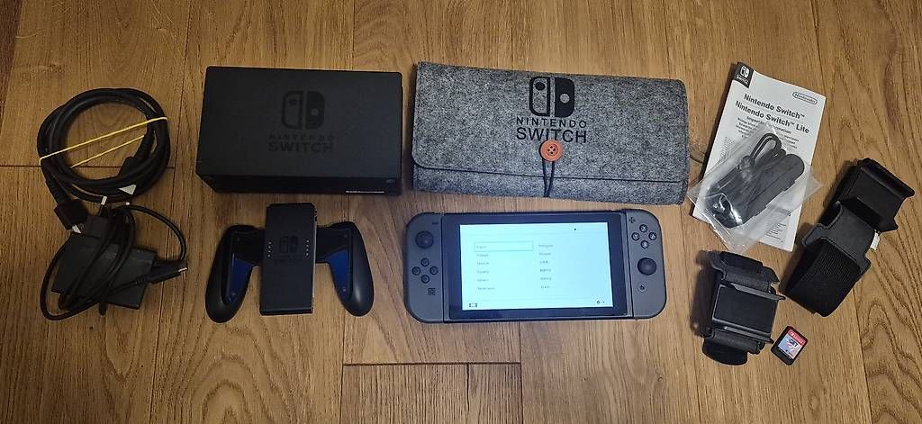 Nintendo Console: Nintendo Switch und Let's get fit – Usato da Ennetbaden venduto da dom_5nlb 3