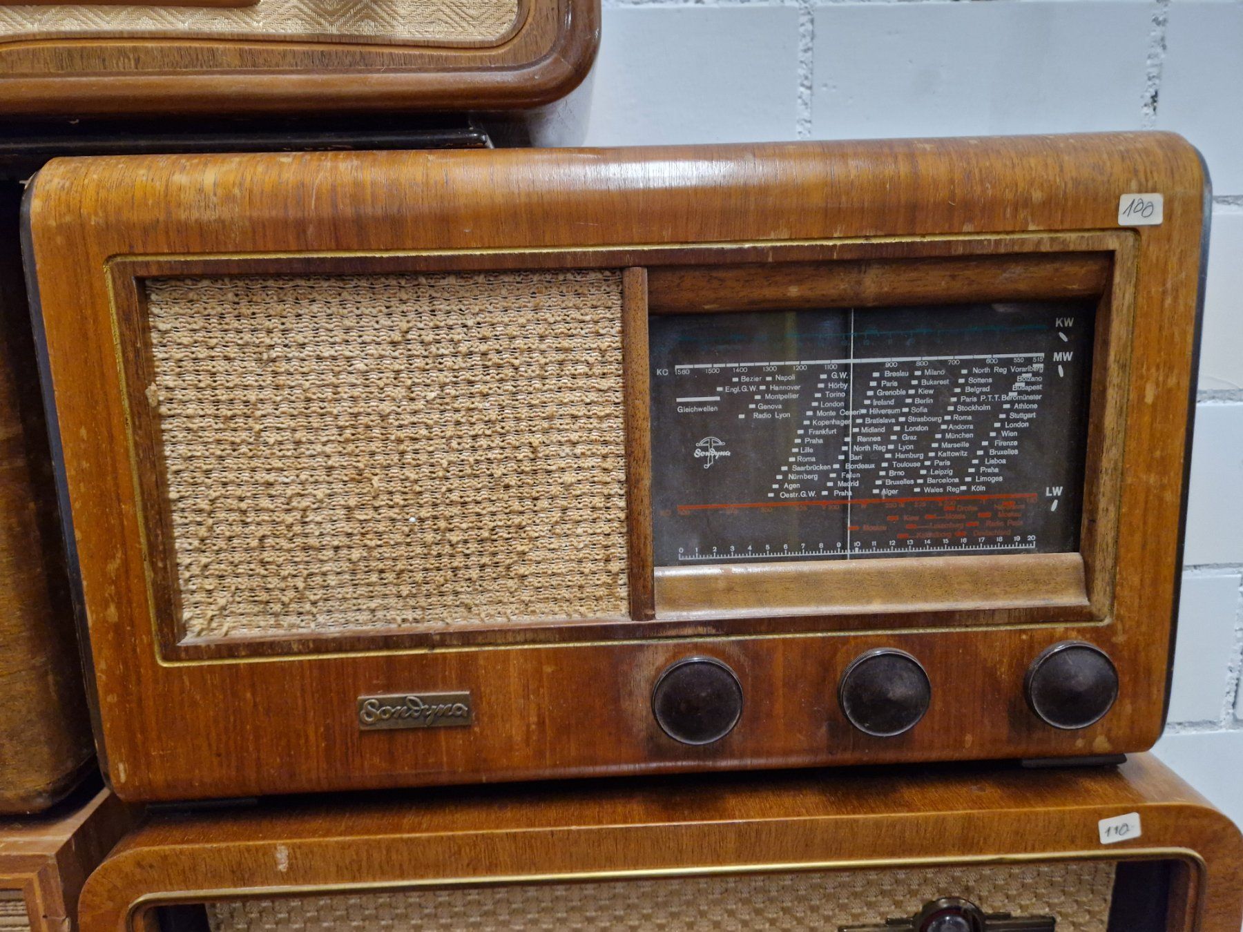 Radio: Röhrenradios Sammlung – Usato da Wädenswil venduto da tometino 2
