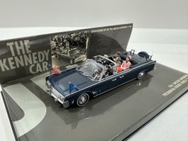 1961 Lincoln Continental X-100 1:43 „The Kennedy Car“ Parade