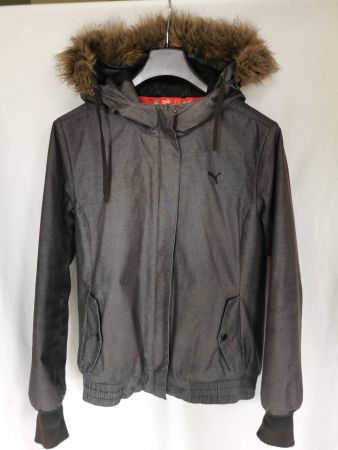 Warme Winterjacke von Puma mit Kapuze, Grösse M, grau