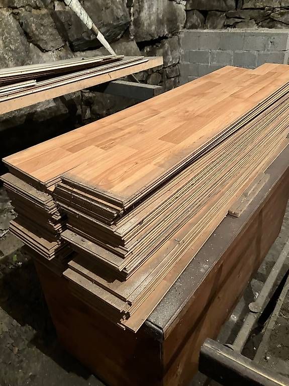 Tous les outils: Tavole per parquet – Neuf avec emballage d'origine à Gudo par ele_7h2r 3