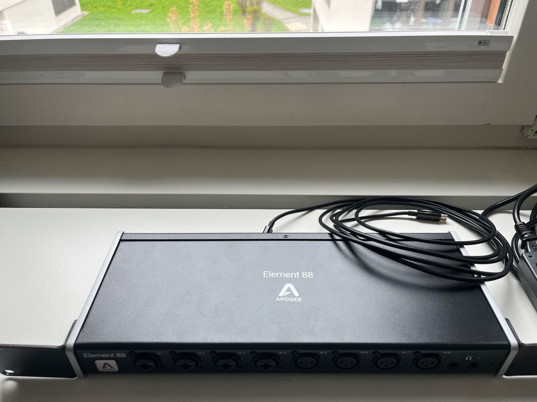 Apogee Attrezzatura per studi di registrazione: Apogee Element 88 (inkl. Thunderbolt Kabel+Rackmount) – Usato da Mollis venduto da diligan