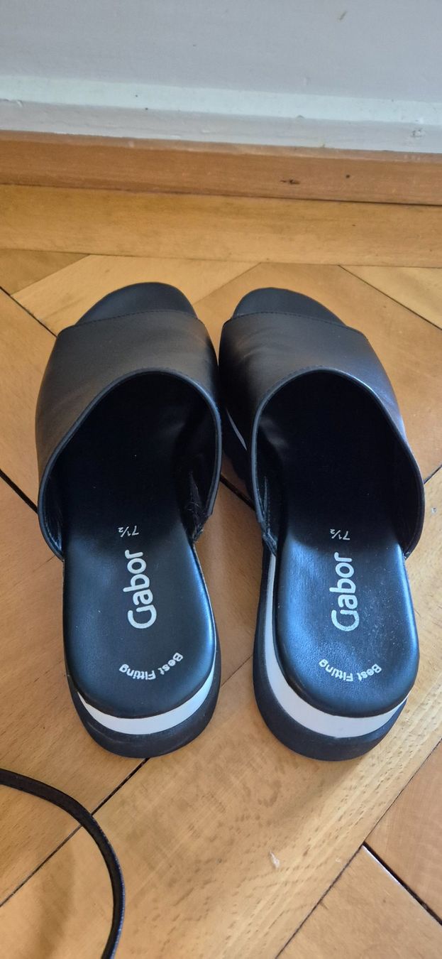 Scarpe da donna: Gabor Pantoletten, Obermaterial Leder, TOP Zustand – Usato da St. Gallen venduto da Mar_cx6m 2
