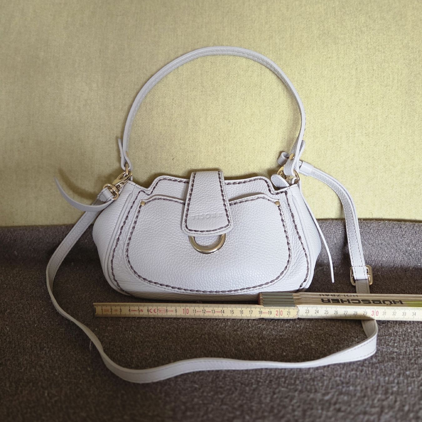 Taschen für Damen: Visona Tasche – Gebraucht aus Schaffhausen von Caribou07