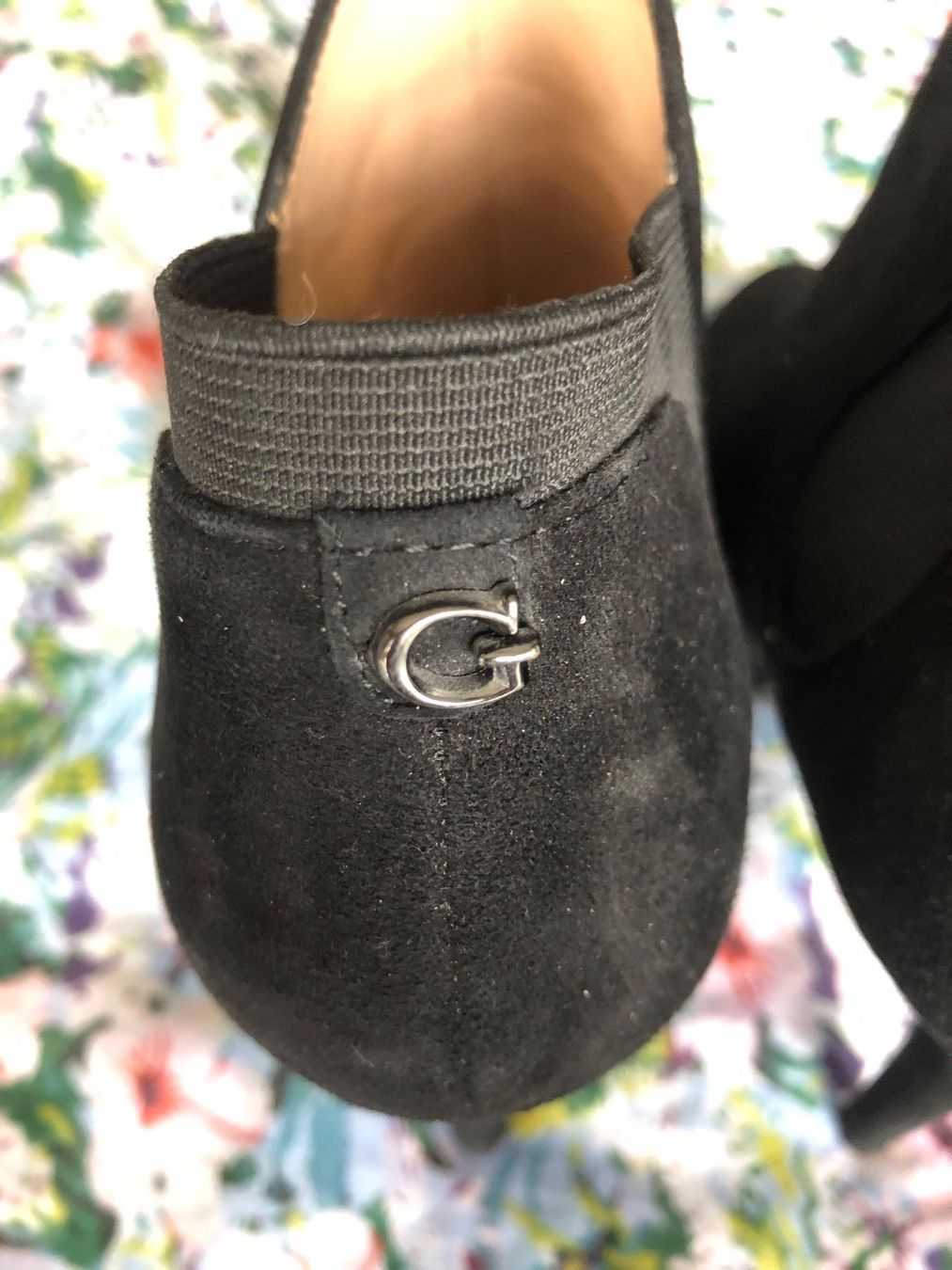 Guess Damenschuhe: Guess Stiefeletten – Gebraucht aus Niederhasli von bluedog21 1
