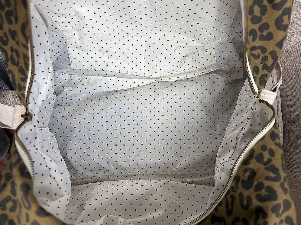 Borse: Rose in April - Raphael Weekender/Diaper Bag – Nuovo (secondo la descrizione) da Flims Dorf venduto da jol_7fq8 3