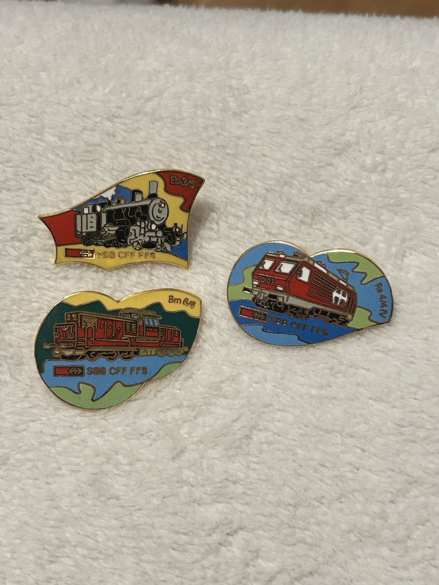 SBB/CFF/FFS Plaketten & Abzeichen: 3 SBB Pins aus einem Set – Gebraucht aus Uster von xBeccax