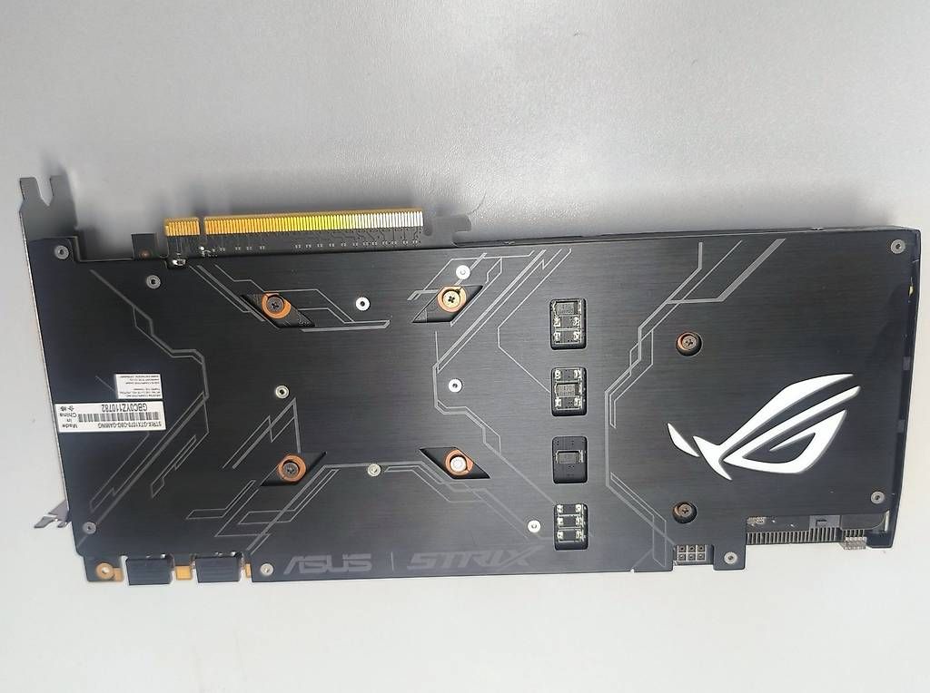 Asus Grafikkarten: ASUS ROG Strix GeForce GTX 1070  8GB – Gebraucht aus Wald ZH von 89kingle 1