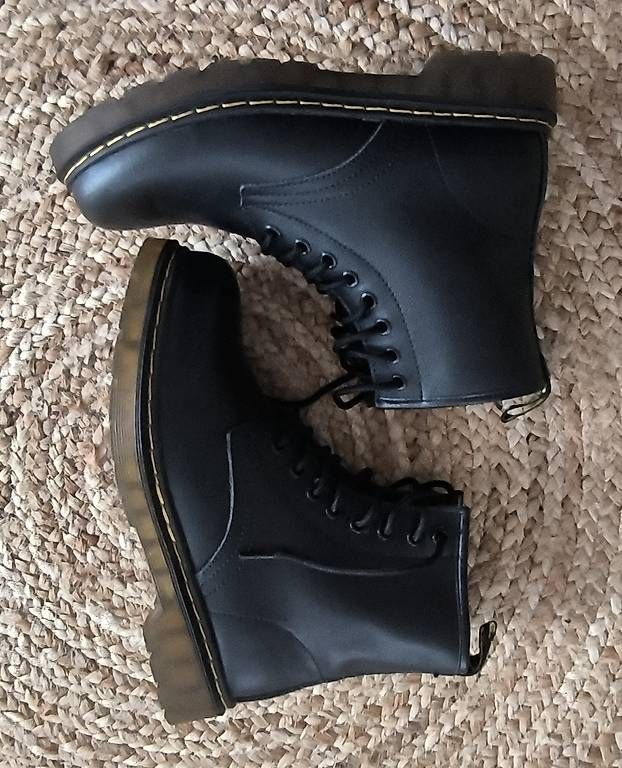Scarpe da donna: Schnürstiefeletten schwarz – Usato da Unteriberg venduto da swimbyrun 1