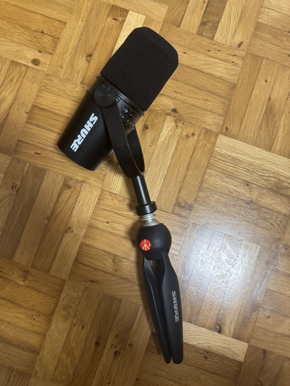 Shure Mikrofone: Shure MV7 Podcast Kit – Gebraucht aus Elsau von bdauti 1