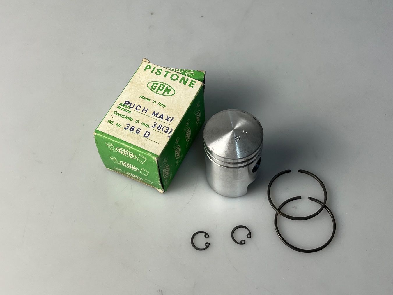 Puch Mofas: Kolben Puch Maxi NOS – Neu und originalverpackt aus Hallau von mofaplus