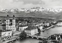 Zürich und die Alpen
