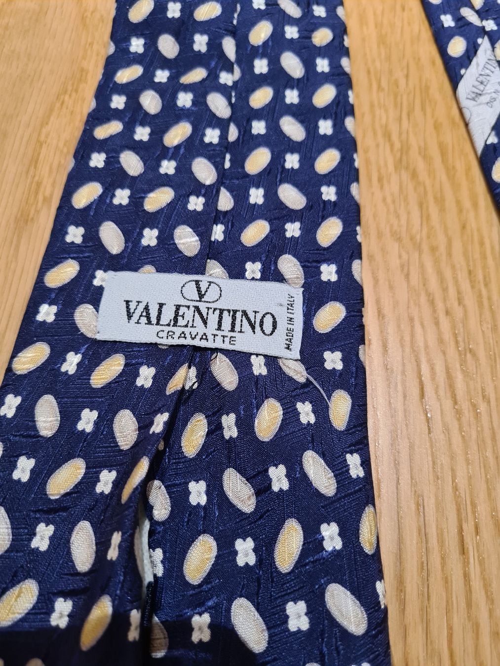 Cravatte: krawatte, cravatte, valentino – Usato da Sion venduto da jeanfl 1
