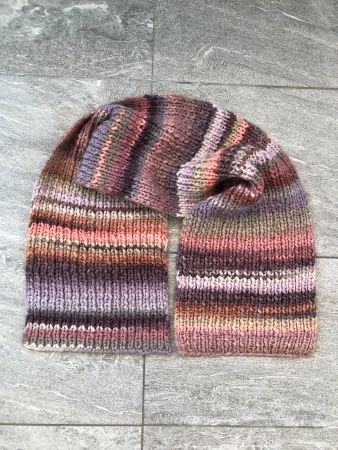 Eleganter Strickschal in Pastelltönen – Wollmischung