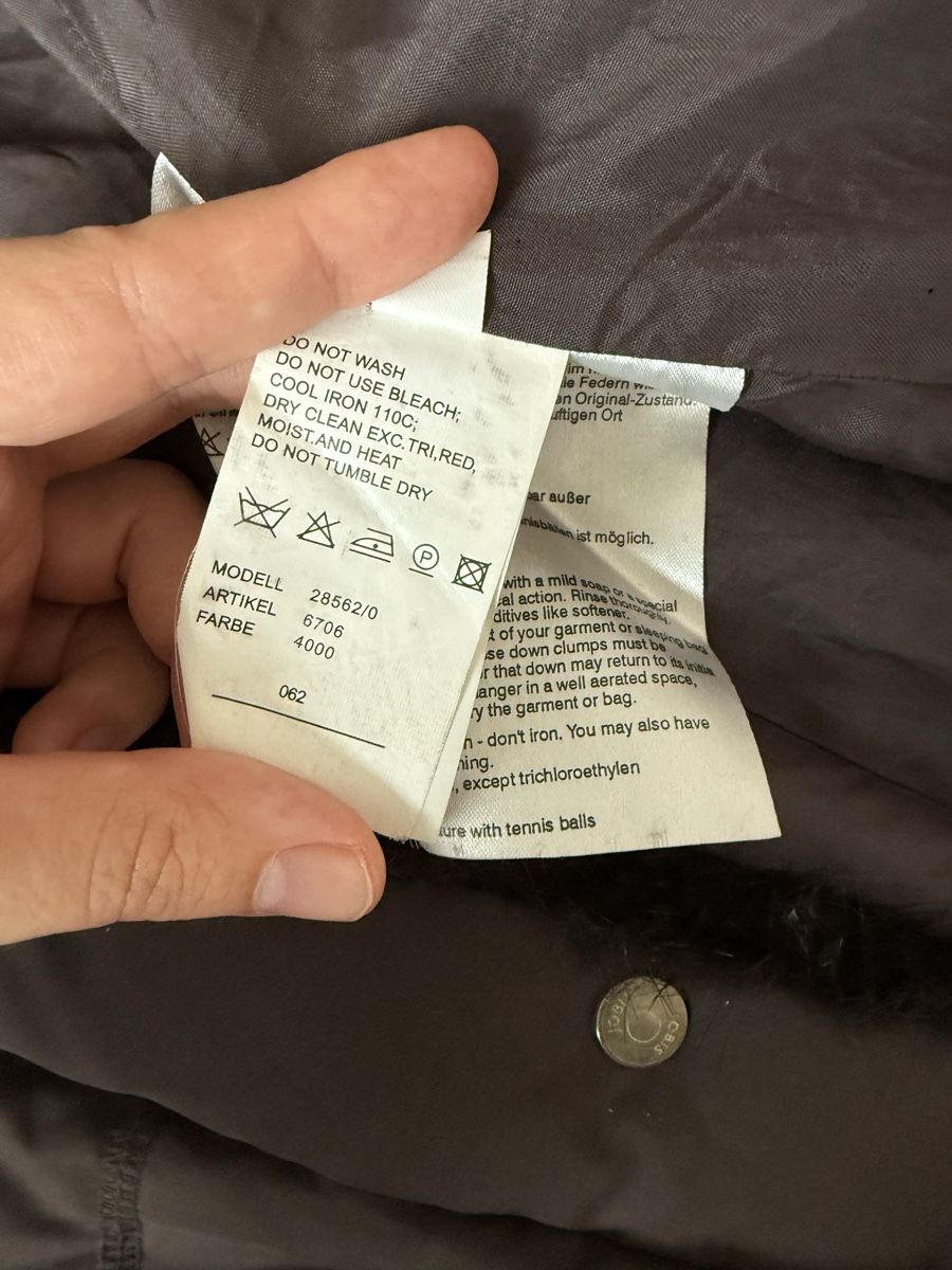 Manteaux: Jobis Daune Winterjacke Grösse 44  – D'occasion à Neuhausen par DELY 5