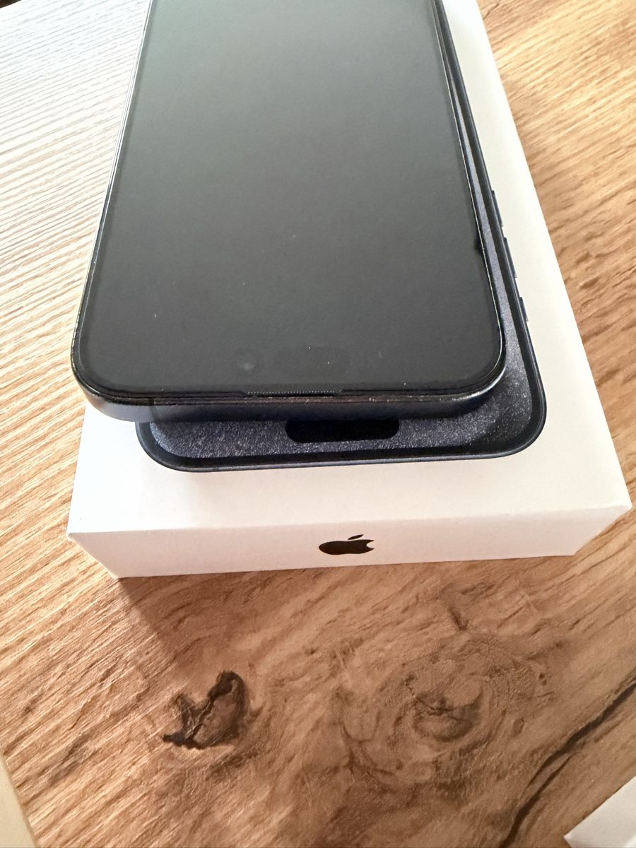 Apple Handys / Smartphones: Iphone 15 Pro Max – Gebraucht aus Schaffhausen von BorisMell33 4