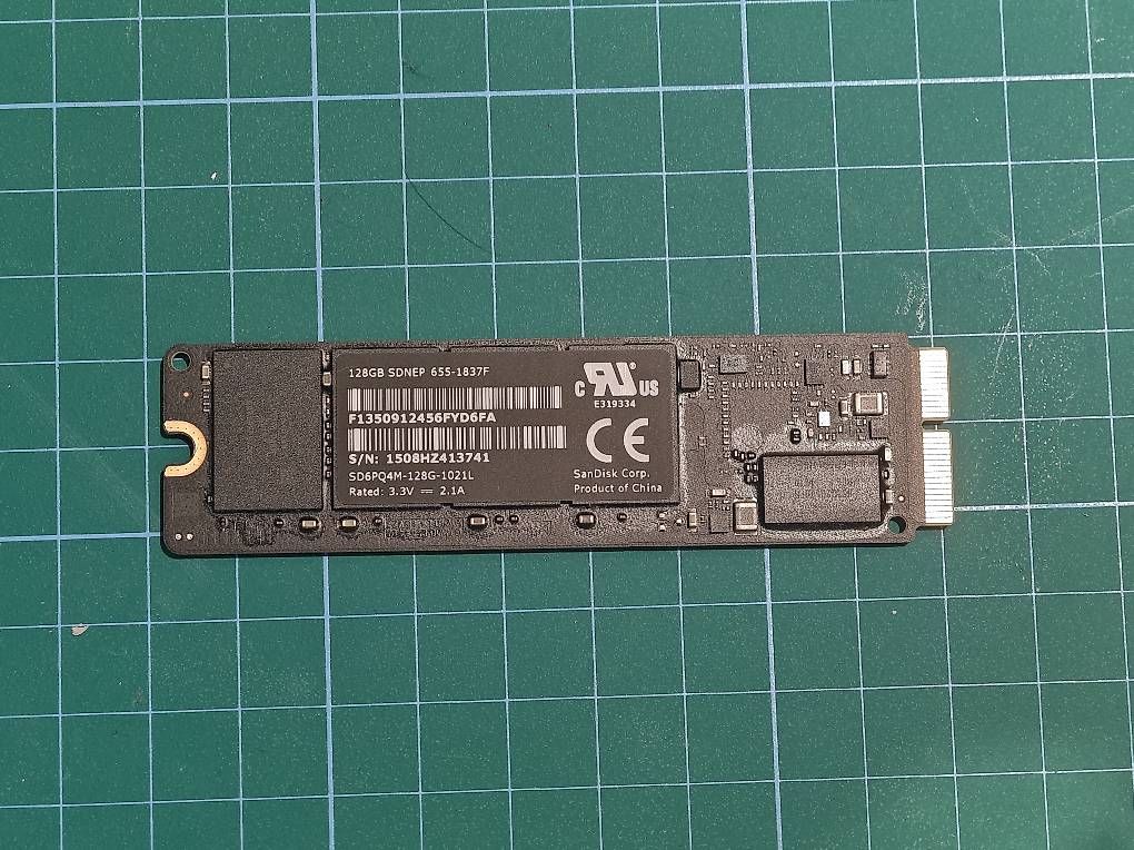 Dischi rigidi: Apple / SanDisk 128GB SSD, SDNEP / 655-1837F – Usato da Thun venduto da Radidar99